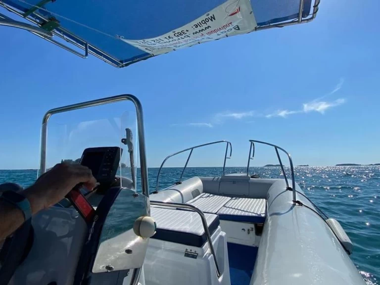 Alquiler de Lancha, con o sin patrón Prestige Rovinj