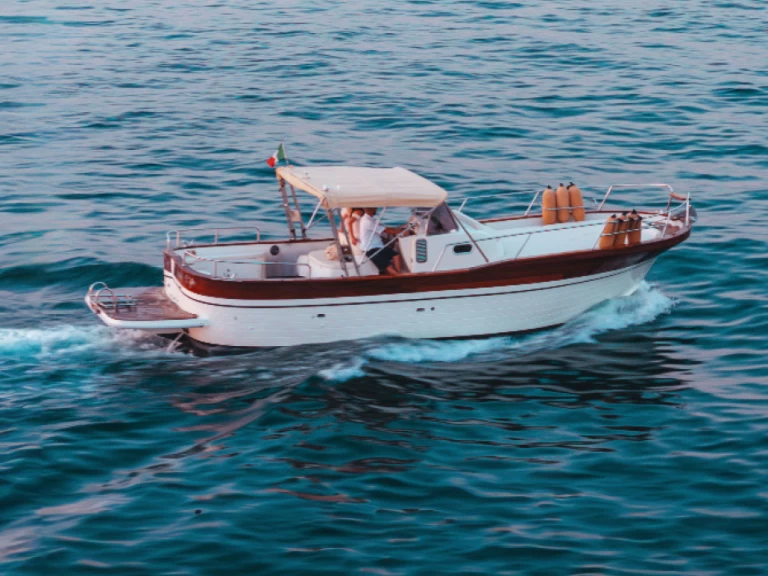 Alquiler de Gozzo Cilento 35 en Seiano