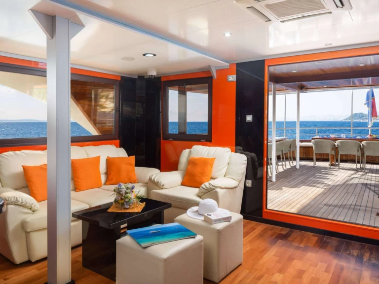 Alquiler de barcos Split barato de Amalia