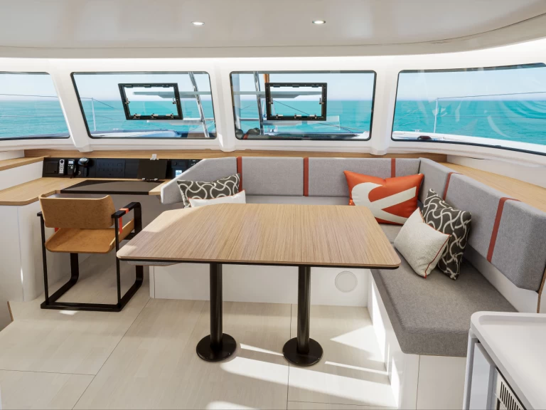 Excess Excess 13 - 4 + 2 cab. de alquiler a Komolac