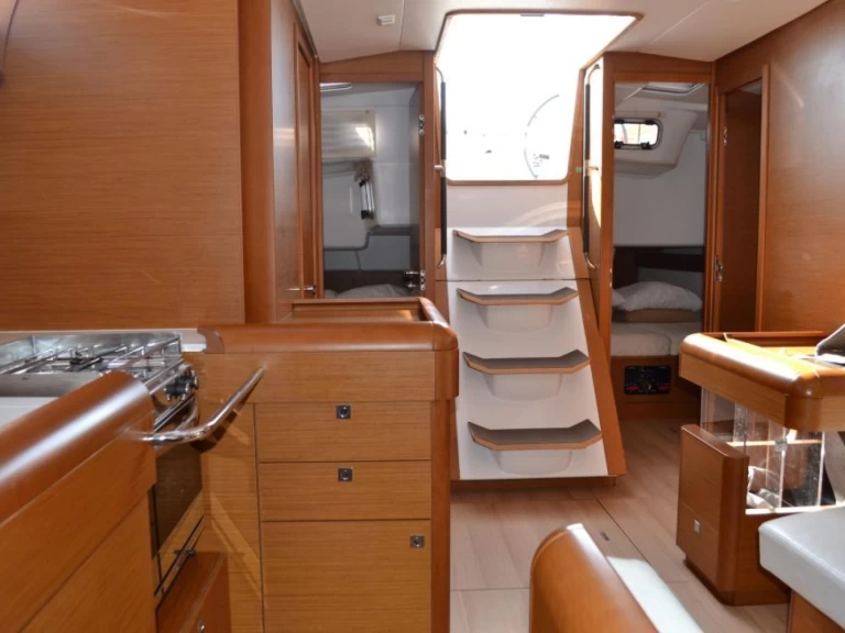 Alquiler de barcos Seget Donji barato de Sun Odyssey 519