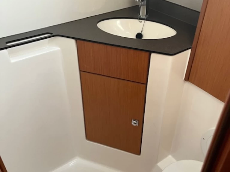 Alquiler de embarcaciones Bavaria Cruiser 46 enAngra do Heroísmo en Samboat