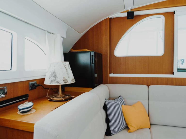 Alquiler Yate de lujo Lagoon con o sin  título de navegación