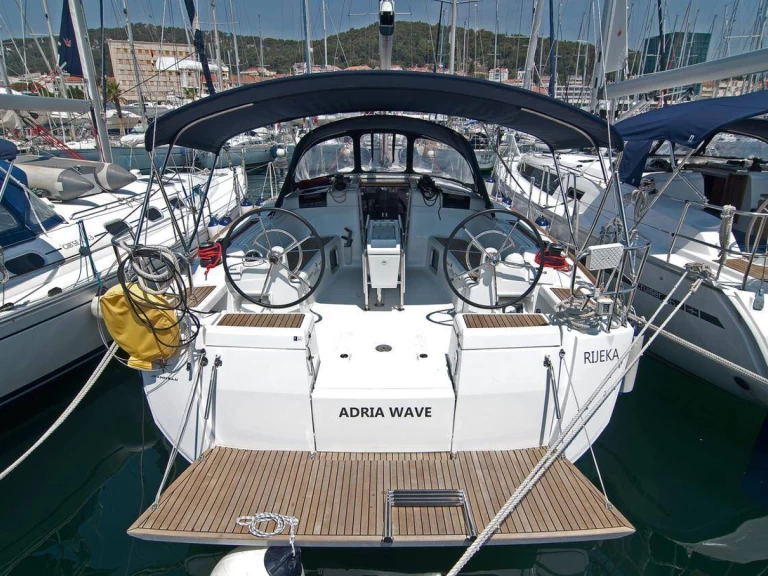 Alquiler de embarcaciones Jeanneau Sun Odyssey 449 enSplit en Samboat