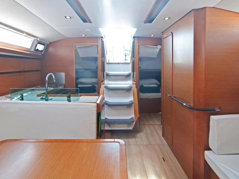 Jeanneau Sun Odyssey 449 de alquiler a Split