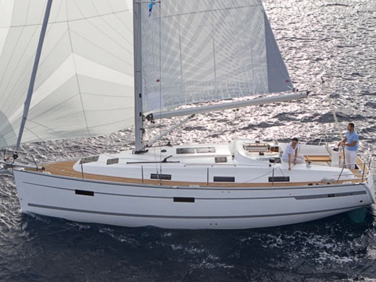 Bavaria Bavaria 36 Cruiser de alquiler a Grossenbrode