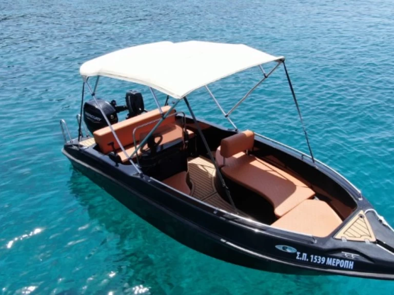 Alquiler Lancha Nireas con o sin  título de navegación