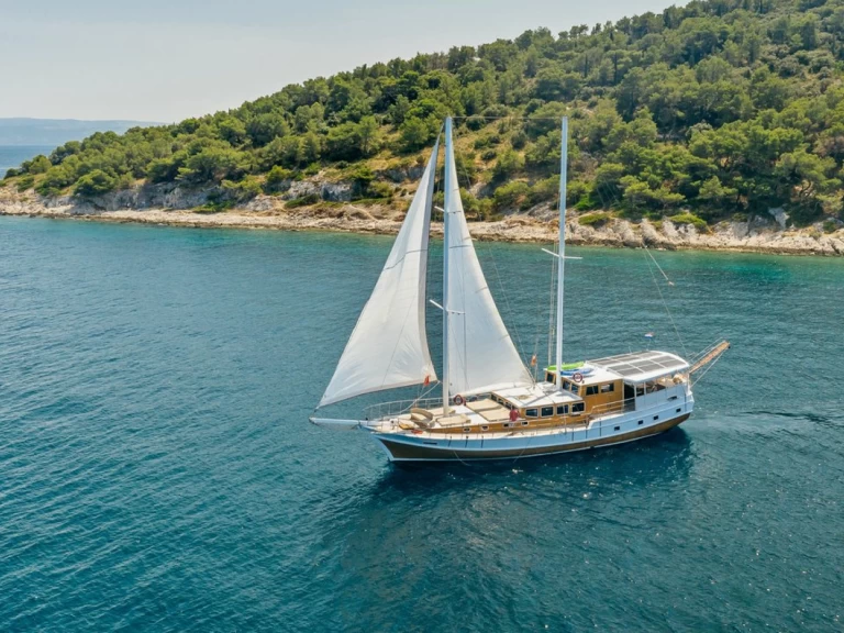 Alquiler de embarcaciones Custom Made Sole enKaštel Gomilica en Samboat