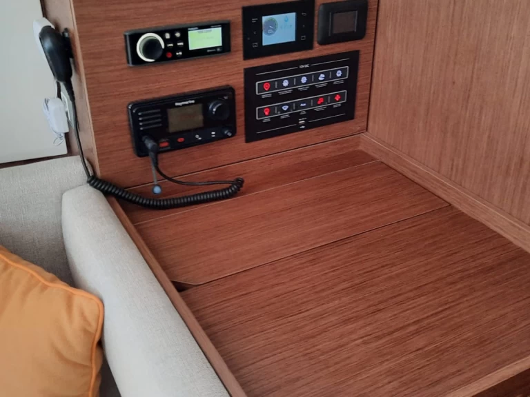 Alquiler de barcos Split barato de Oceanis 40.1