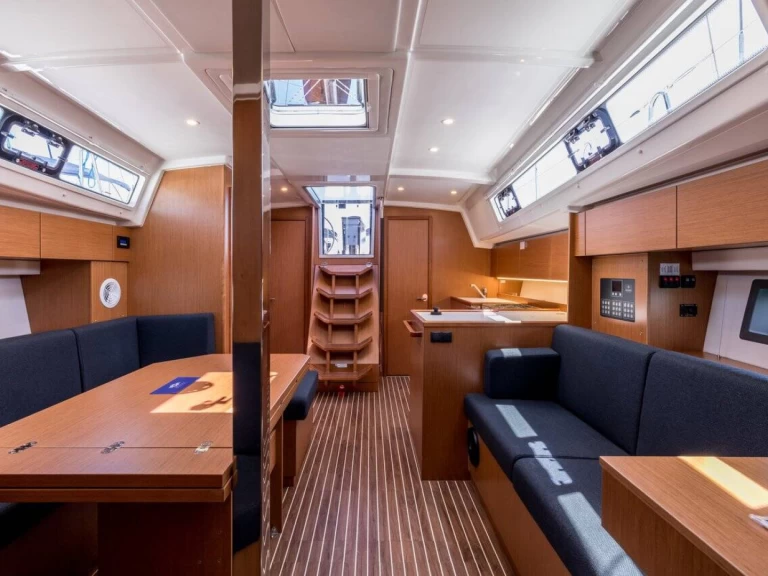 Alquiler Split - Bavaria Bavaria C42 en SamBoat