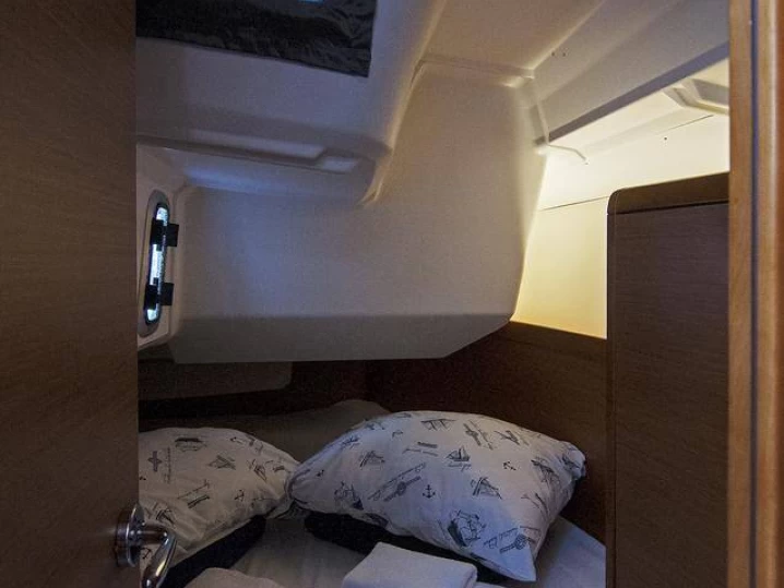 Jeanneau Sun Odyssey 349 de alquiler a Split