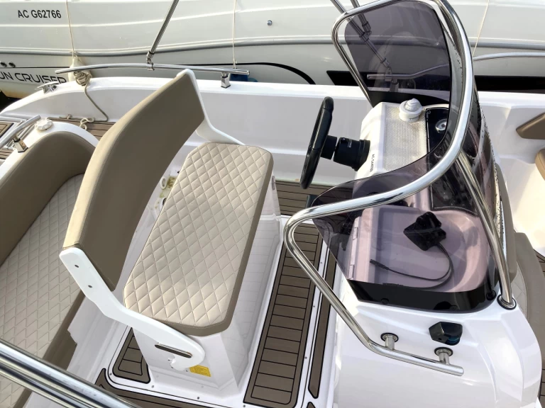 Alquiler de Lancha, con o sin patrón Ranieri Sanguinet