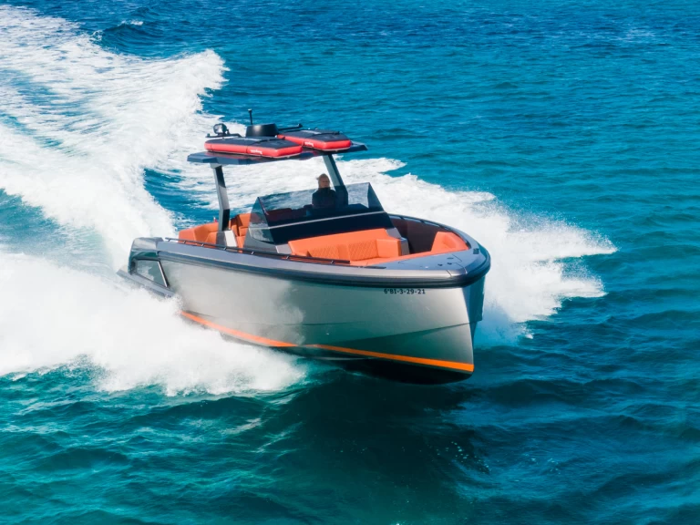 Vanquish VQ 40 Caja Tres de alquiler a Ibiza (Ciudad)