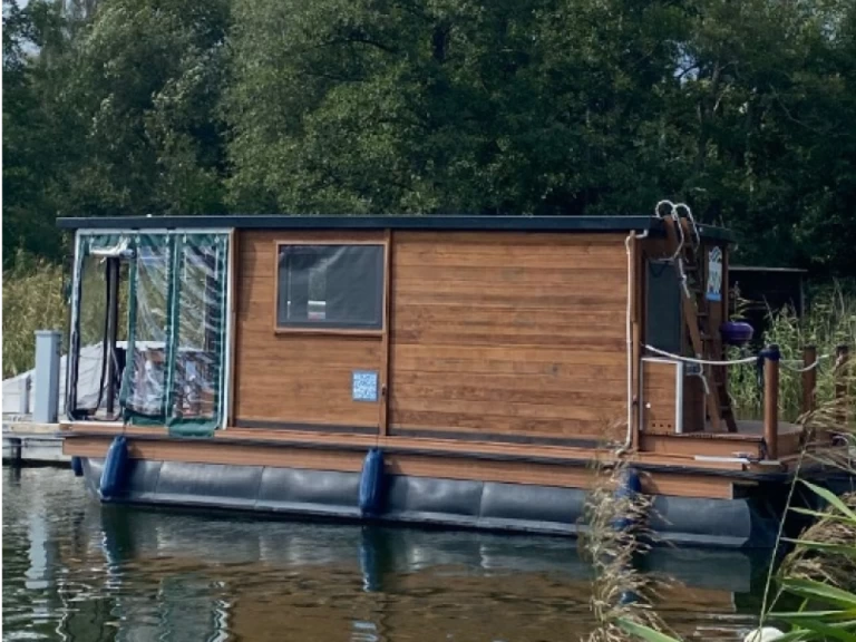 Alquiler de embarcaciones Floss D7 enPriepert en Samboat