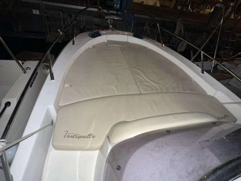 Alquiler de barcos Mandelieu-la-Napoule barato de Kay largo 24