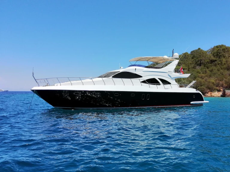 Alquiler de embarcaciones Azimuth Azimut luxury  enBeşiktaş en Samboat