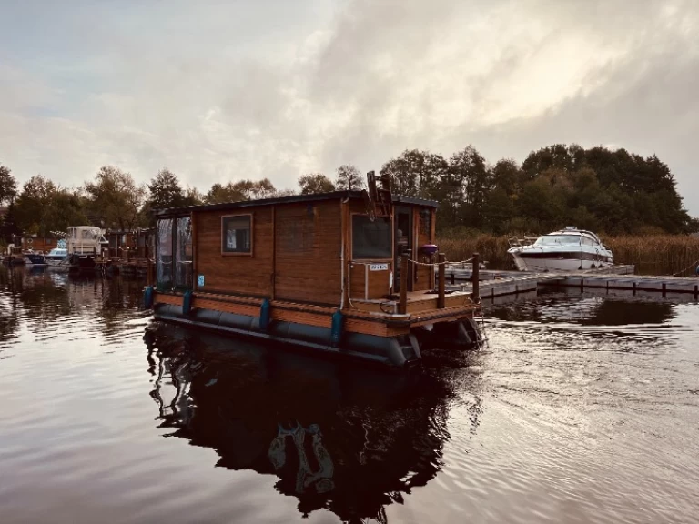 Alquiler de Casa flotante, con o sin patrón Floss Wolziger See