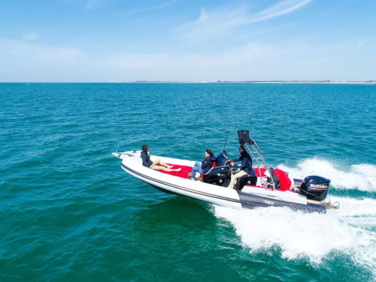 Alquiler Neumática en Arzon - Thor Thor 6.8