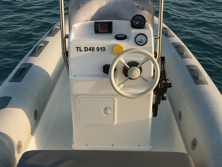 Alquiler de Bsc BSC 53 en Hyères