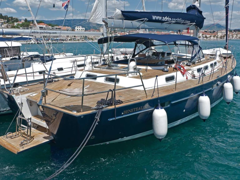 Alquiler de barcos Split barato de Beneteau 57