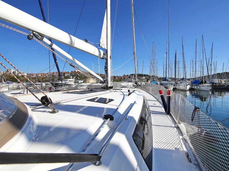 Alquiler de Velero, con o sin patrón Bavaria Pula