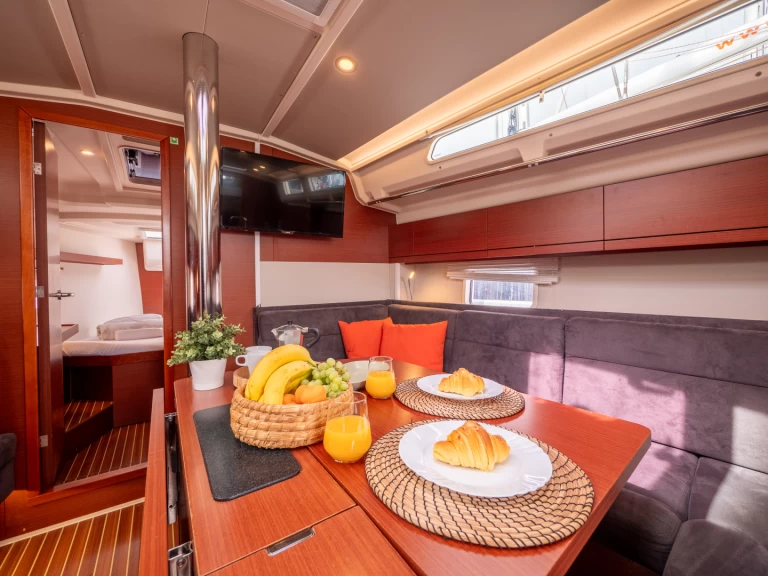 Hanse Hanse 418 de alquiler a Split