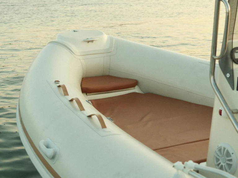 Alquiler de Ribmarine 585 en Porto Rotondo