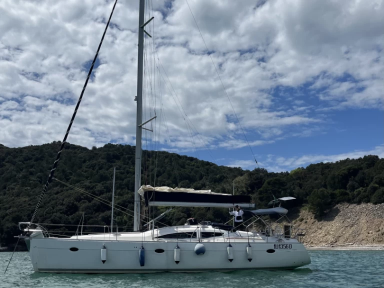 Alquiler Velero Elan con o sin  título de navegación