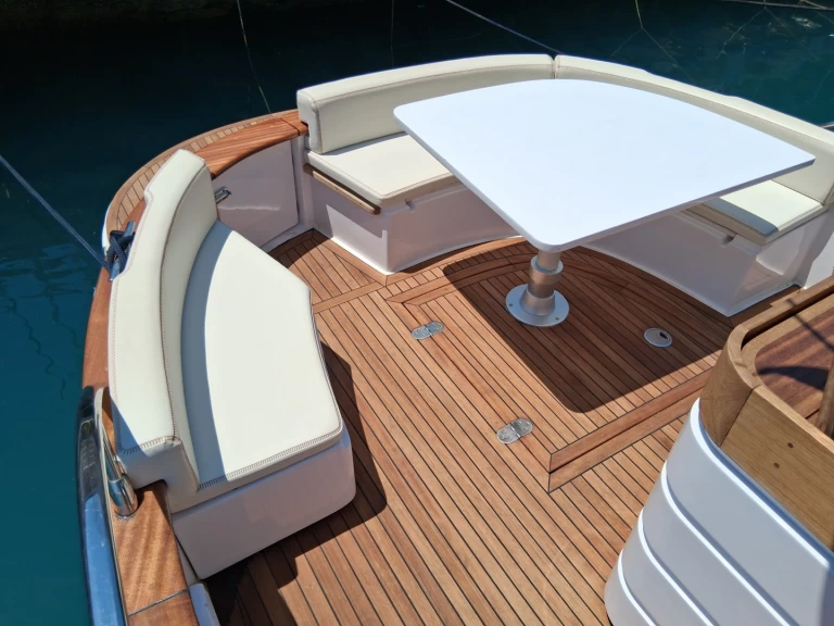 Alquiler de barcos Salerno barato de 9.5 wa