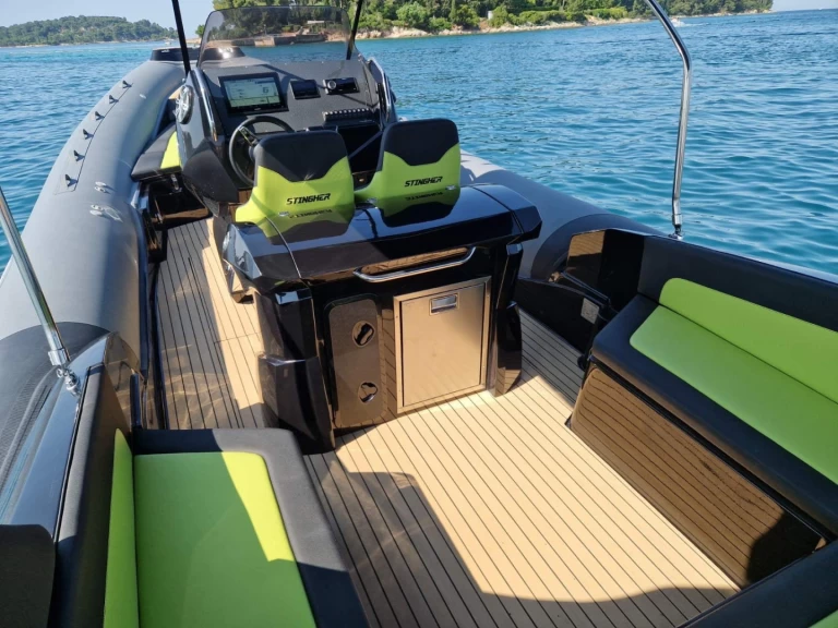 Alquiler de Stingher 32 GT en Rovinj