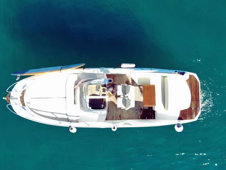 Lancha para alquilar Mandelieu-la-Napoule al mejor precio