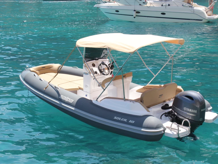 Alquiler de barcos Can Picafort barato de Salpa Soleil 18