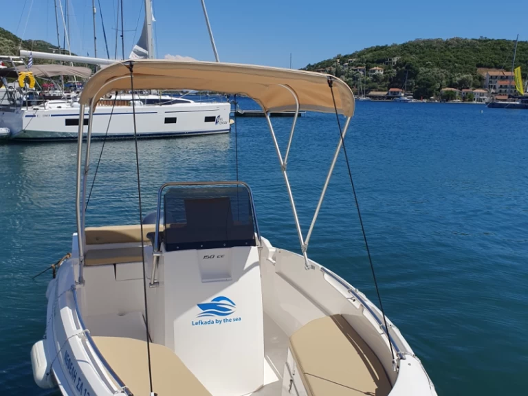 Lancha para alquilar Órmos Sívota al mejor precio