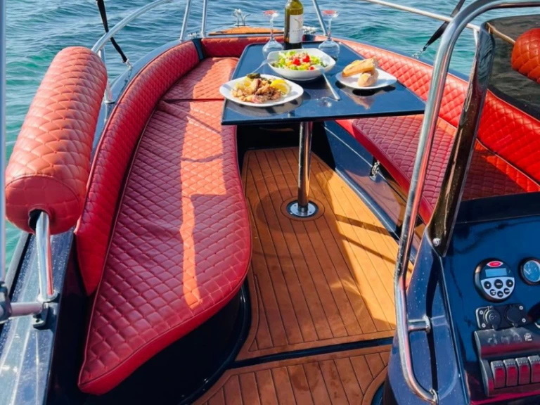 Alquiler Lancha ISATEK TEKNE con o sin  título de navegación