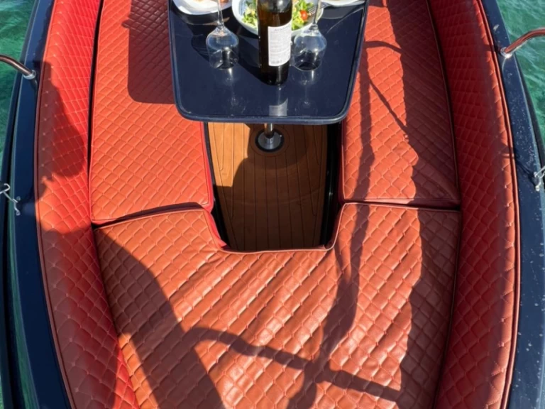 ISATEK TEKNE COBRA 495 de alquiler a Glyfáda