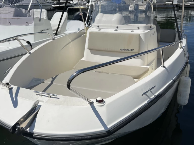 Alquiler de embarcaciones Quicksilver Quicksilver 555 Activ Open enAix-les-Bains en Samboat