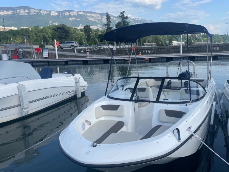 Bayliner Element E7 de alquiler a Aix-les-Bains