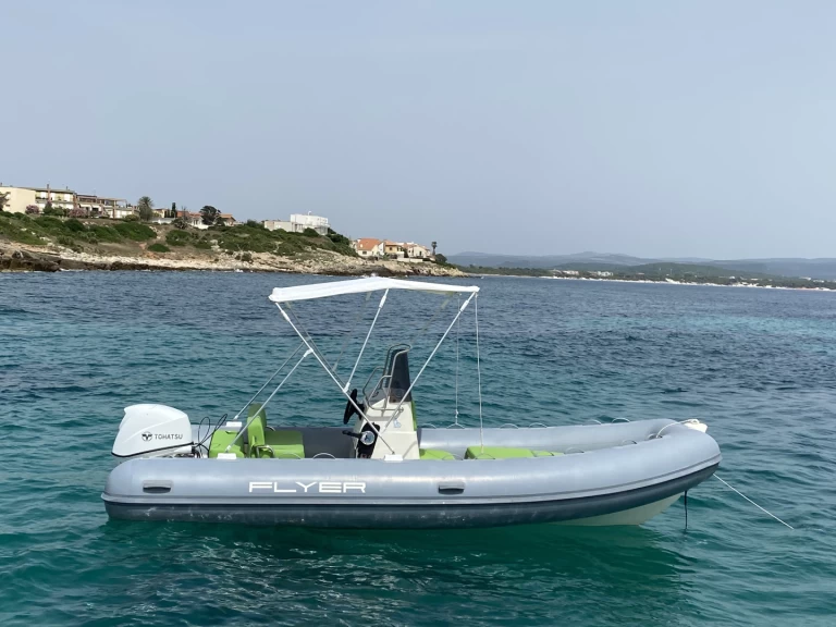 Alquiler de Neumática, con o sin patrón Flyer Porto di Alghero