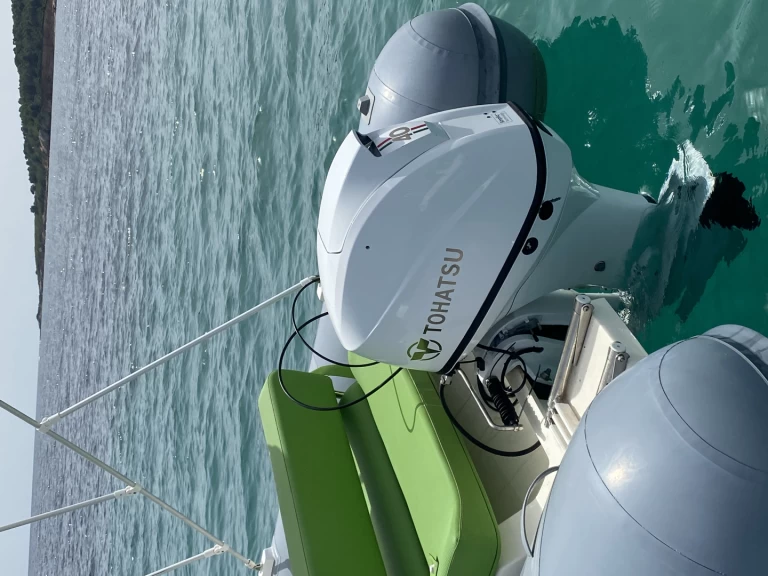 Alquiler Neumática Flyer con o sin  título de navegación