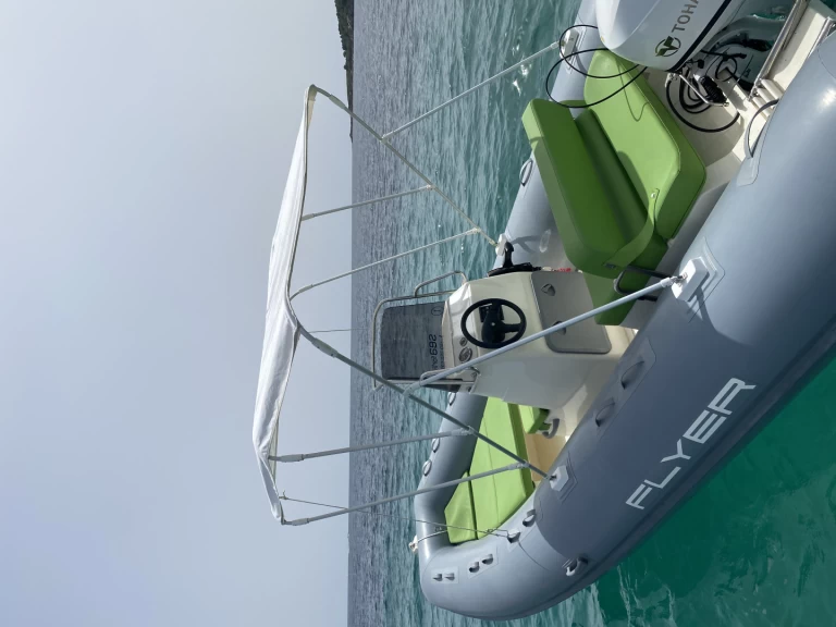 Neumática para alquilar Porto di Alghero al mejor precio