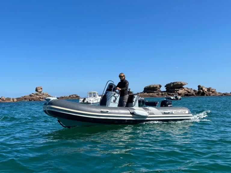 Alquiler de embarcaciones Valiant 500 sport enTrébeurden en Samboat