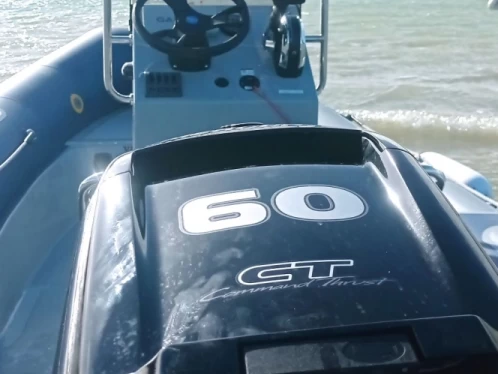 Alquiler de Neumática, con o sin patrón Vanguard Marine Trégastel