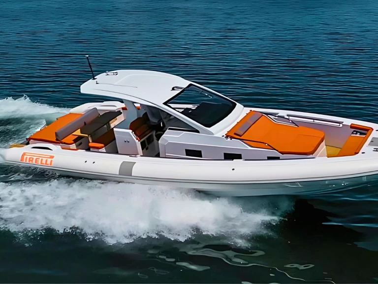 Alquiler Neumática en Nápoles - Pirelli 42 EFB