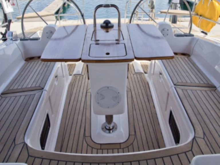 Alquiler de Velero, con o sin patrón Elan Isole Tremiti