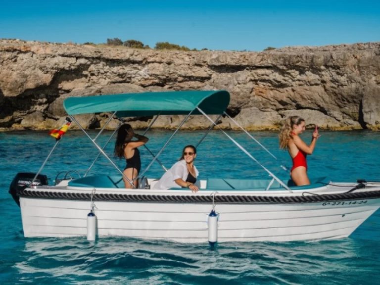 Alquiler de Polyester Yacht Marion 500 en Ciutadella
