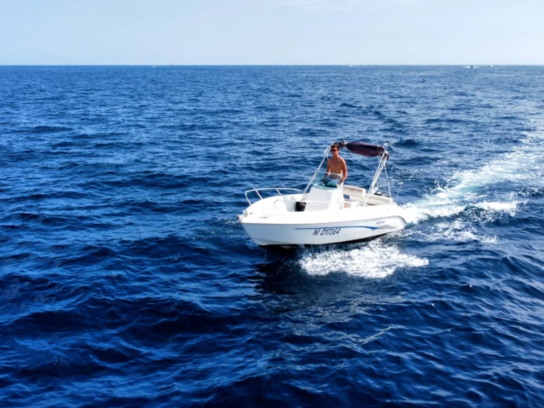 Lancha para alquilar Mandelieu-la-Napoule al mejor precio