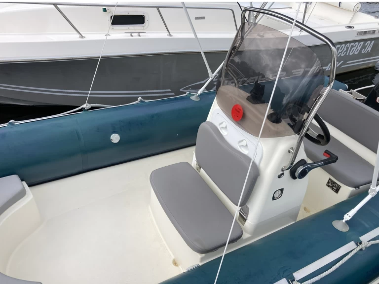 Alquiler de embarcaciones Bombard Sunrider 550 enSanguinet en Samboat