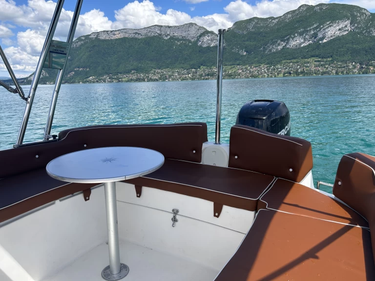 Alquiler de embarcaciones Marinello Eden 26 Open enAnnecy en Samboat