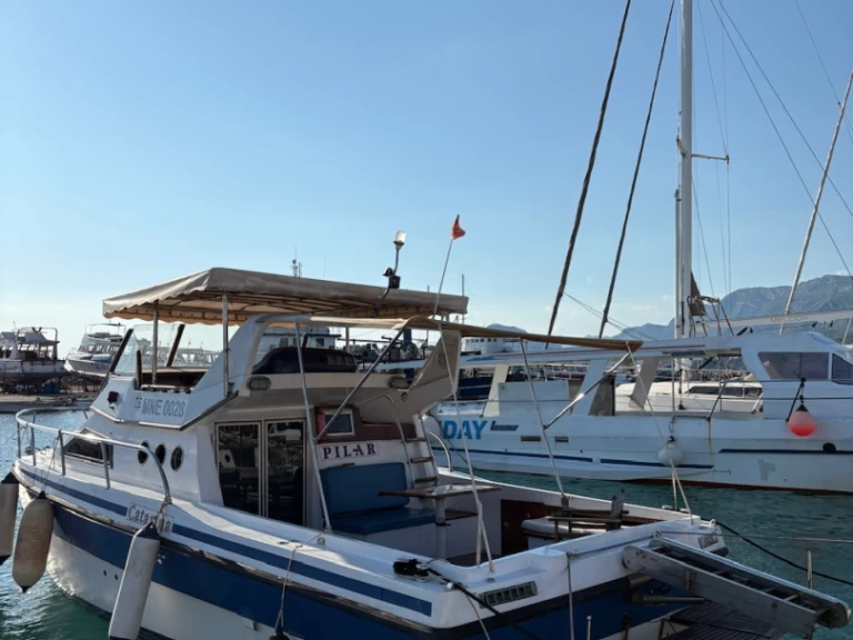 Alquiler de barcos Bar barato de Rio 1000 Fly