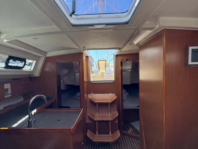 Alquiler de embarcaciones Bavaria Cruiser 34 enJezera en Samboat